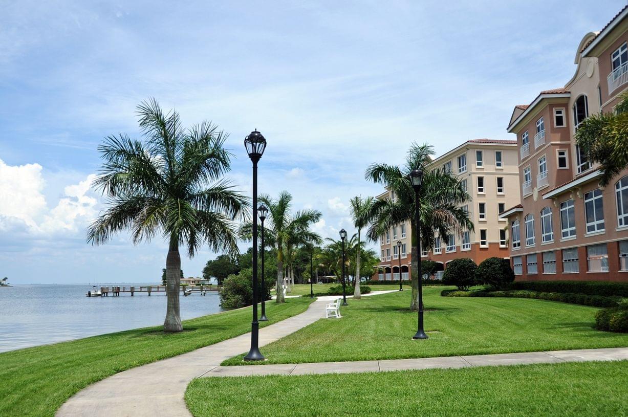 Living in st petersburg fl